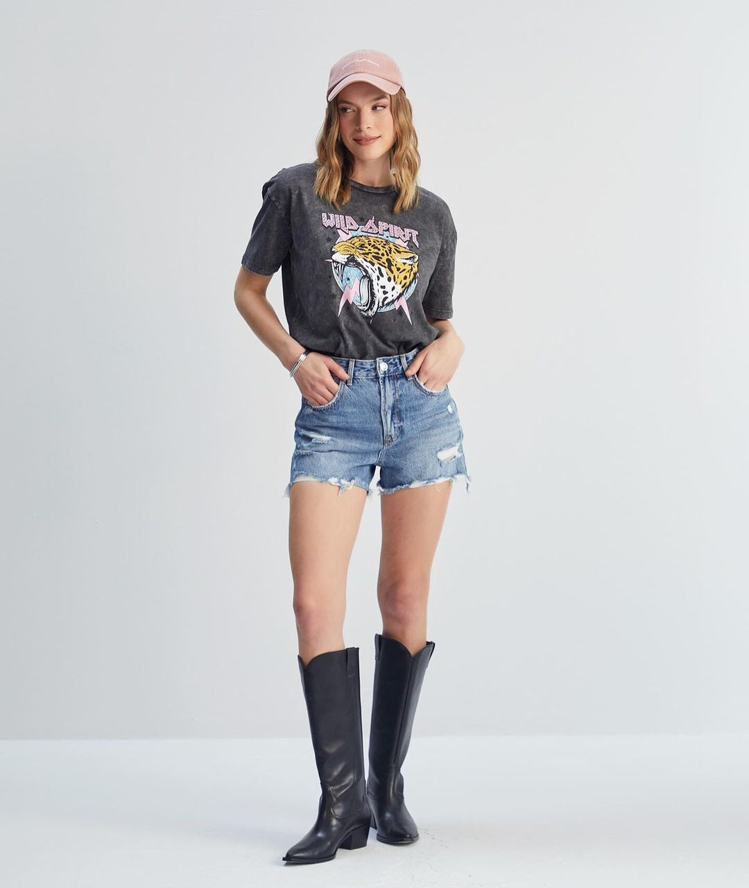 16053 Wild Spirit Tshirt