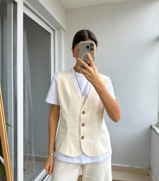 34044 Vest with white tshirt
