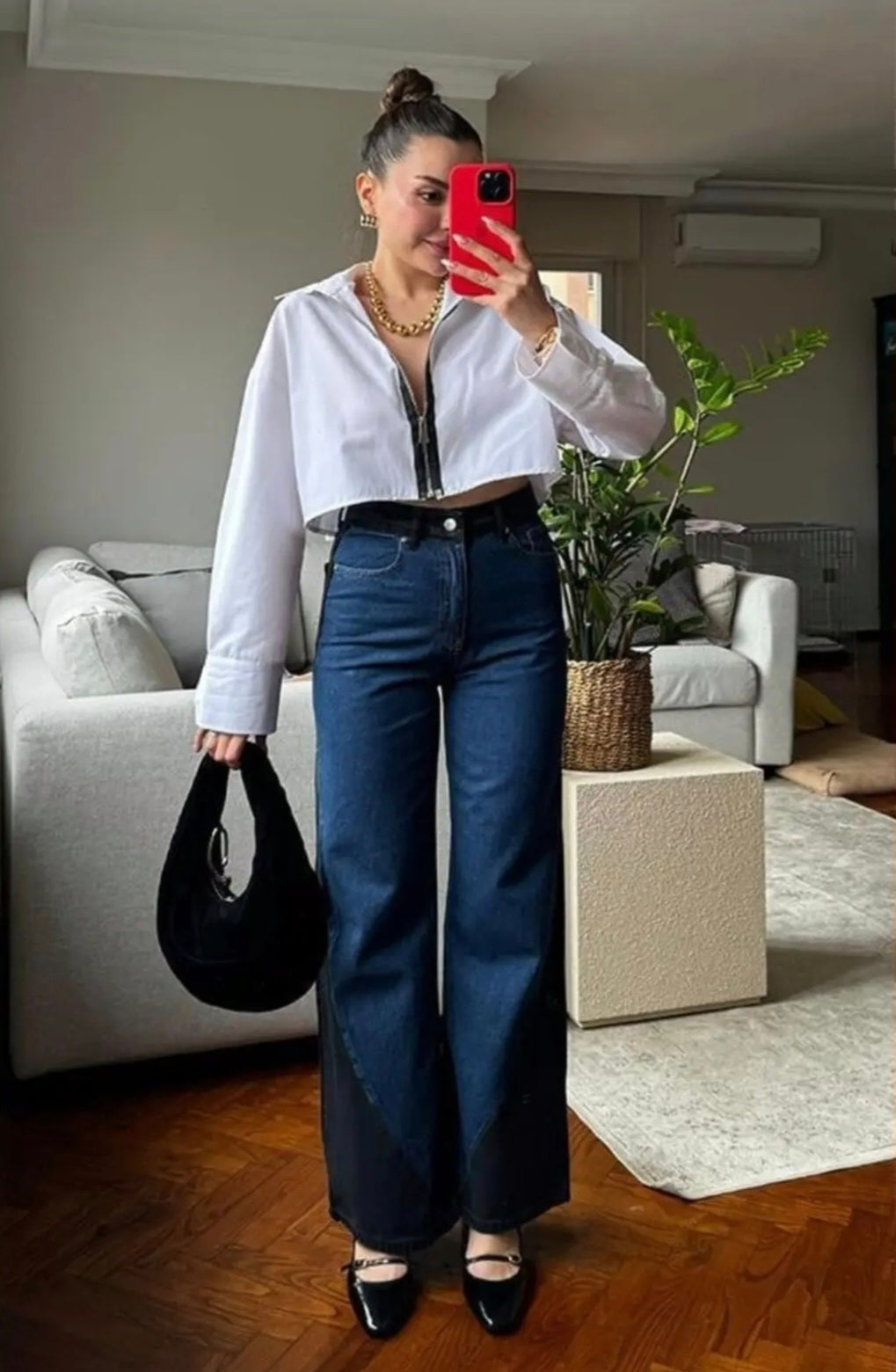 34269 BLUE ON THE FRONT AND BLACK ON THE BACK JEANS