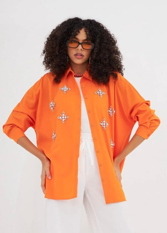 32150 Wide-cut shirt with floral embroidery