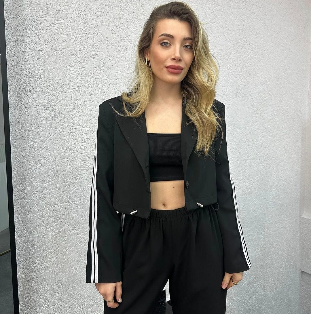 51388 Cropped Blazer