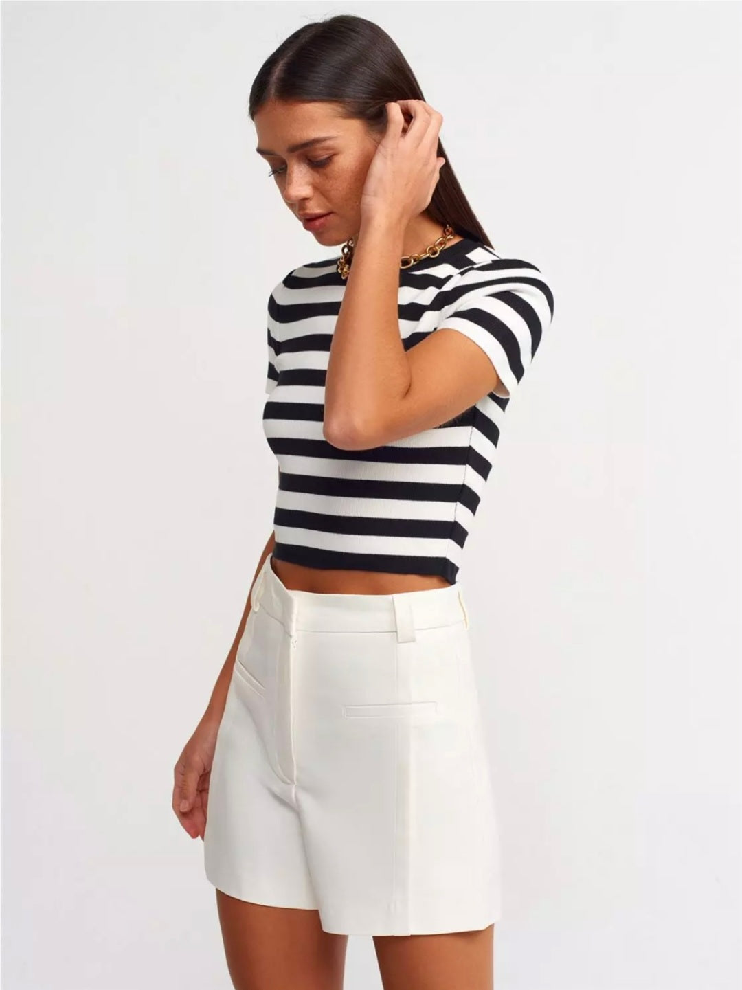 10398 Crew Neck Striped Short Sleeve Crop Sweater