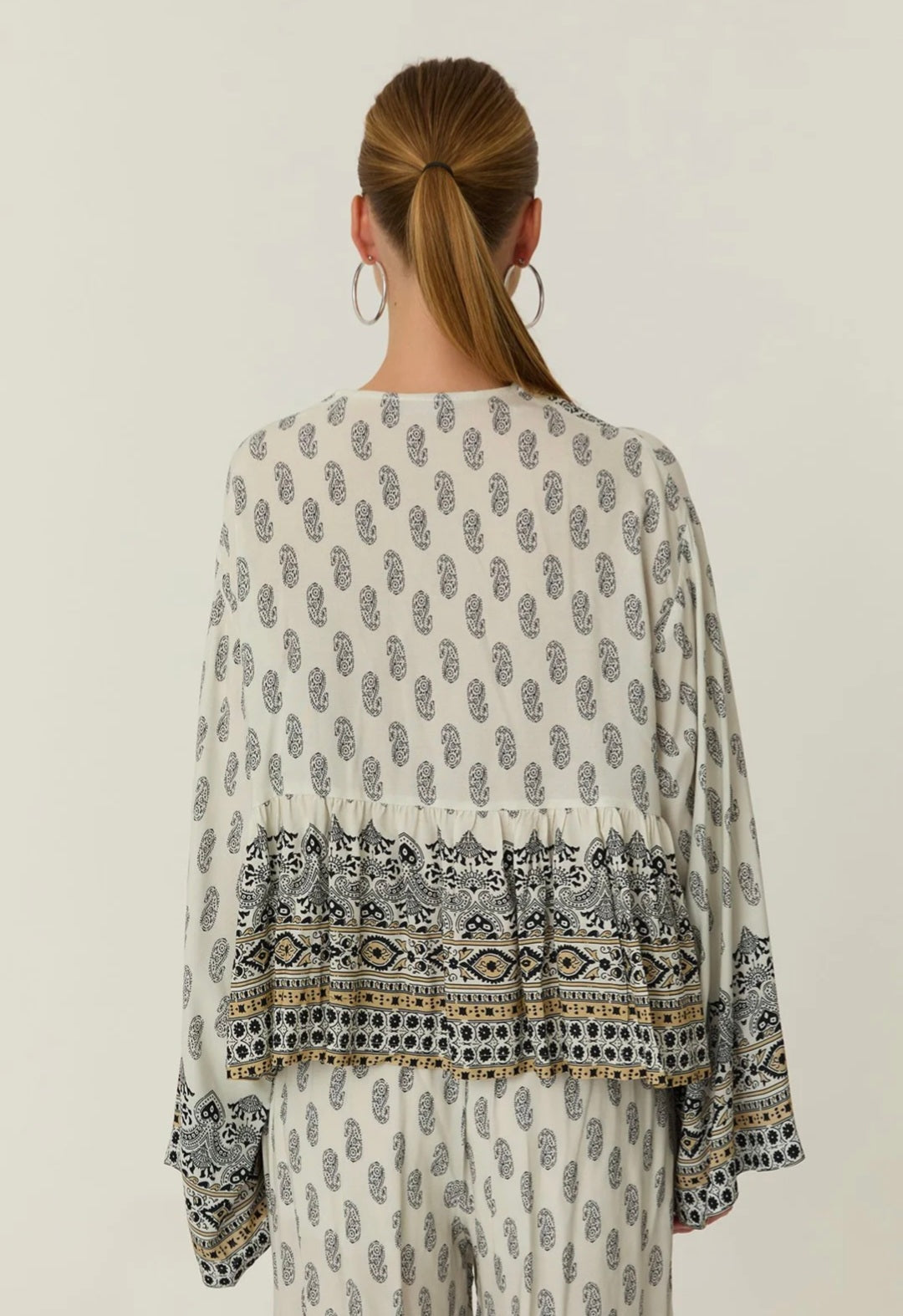 51389 V-Neck Patterned Light Jacket