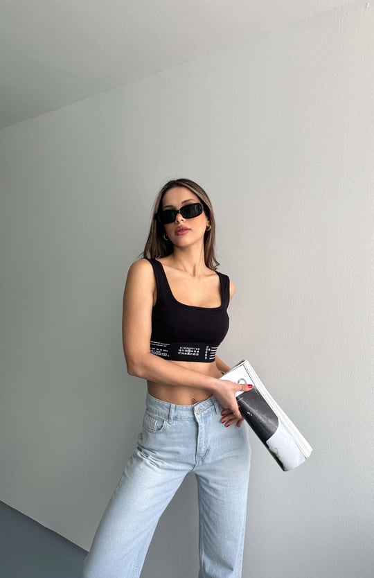 60064 crop top