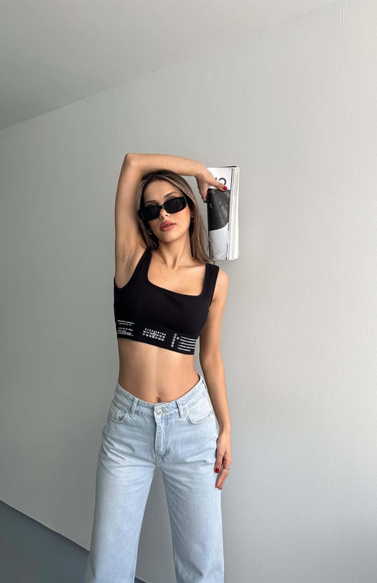 60064 crop top