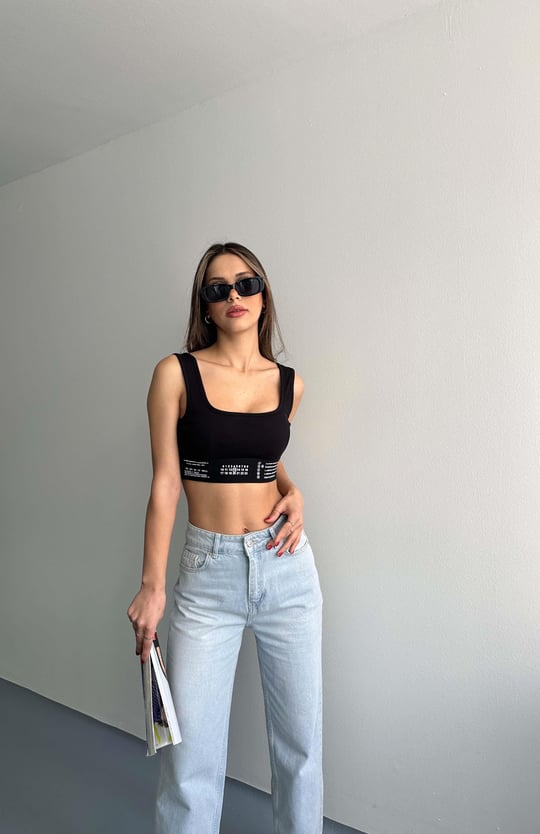 60064 crop top