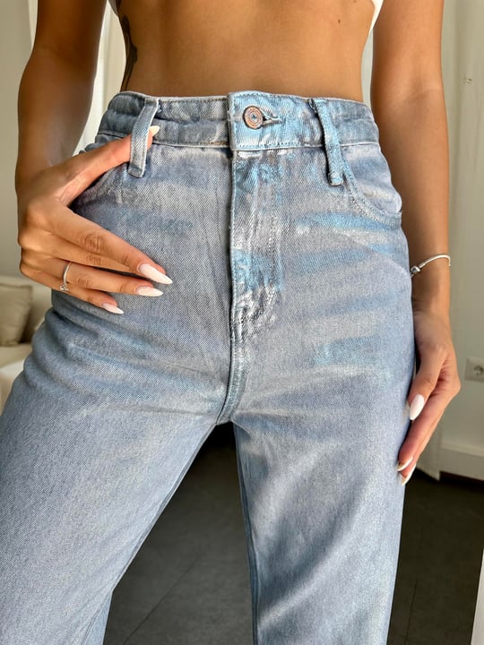 Metallic straight legs jeans