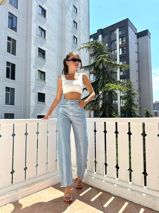 Metallic straight legs jeans