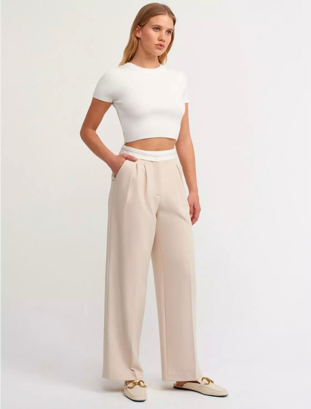 10357 Crew Neck Short Sleeve Crop Sweater