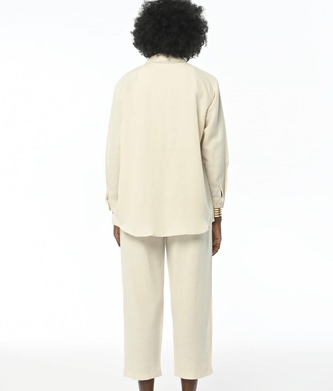 33808 Embroidered OverSize Shirt With Flowers