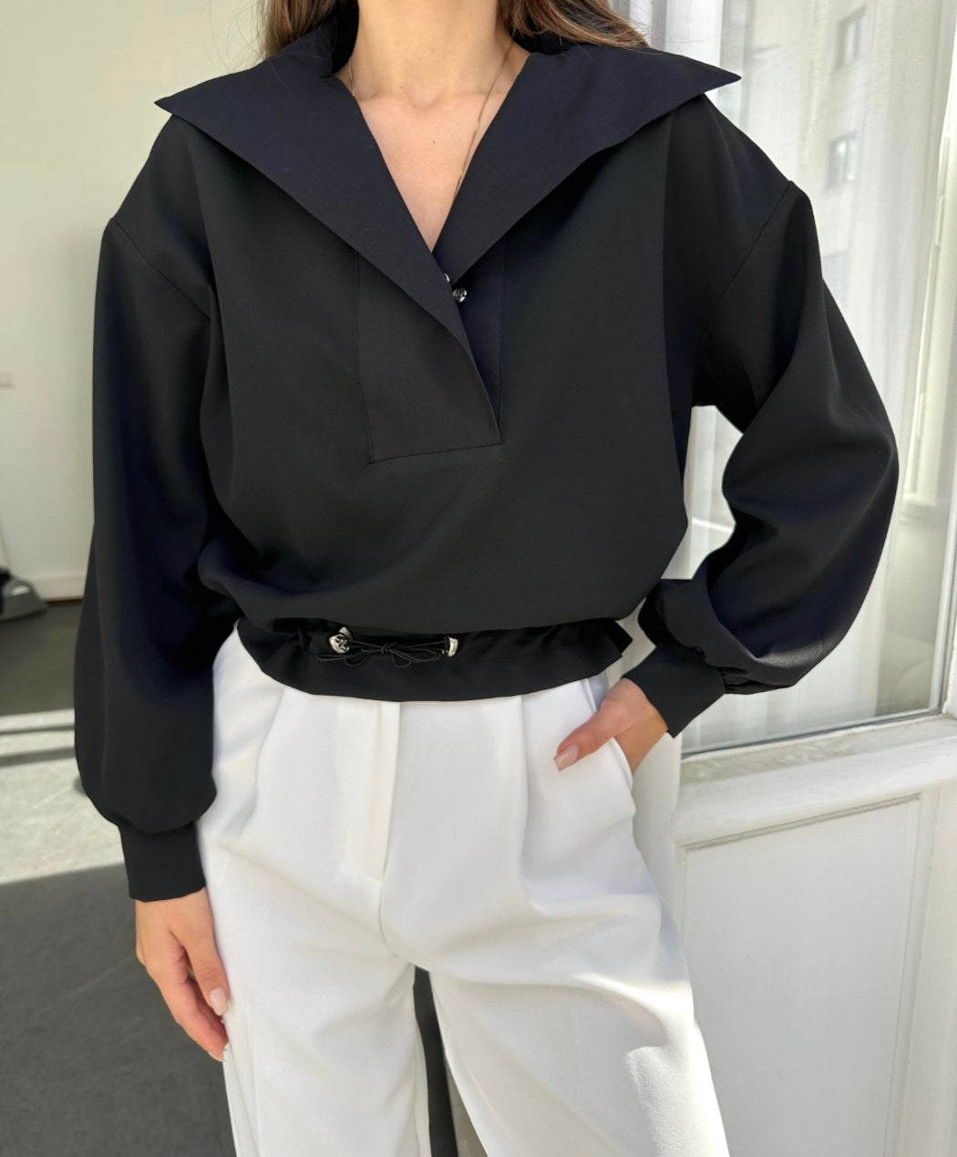 34085 sweater detailed