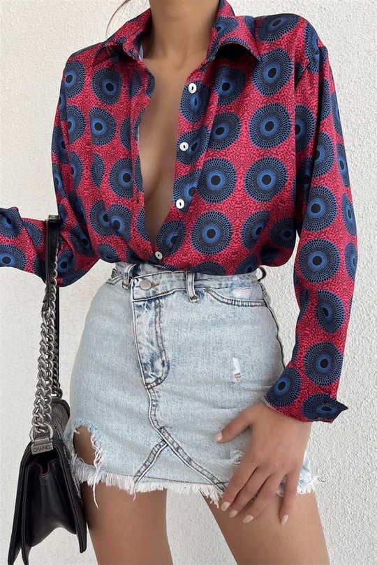 11540 Fushia shirt with blue eyes