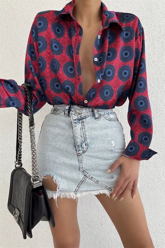 11540 Fushia shirt with blue eyes